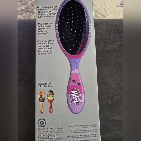 NEW IN BOX MANDALORIAN Star Wars WET BRUSH Detangler - Picture 4 of 5